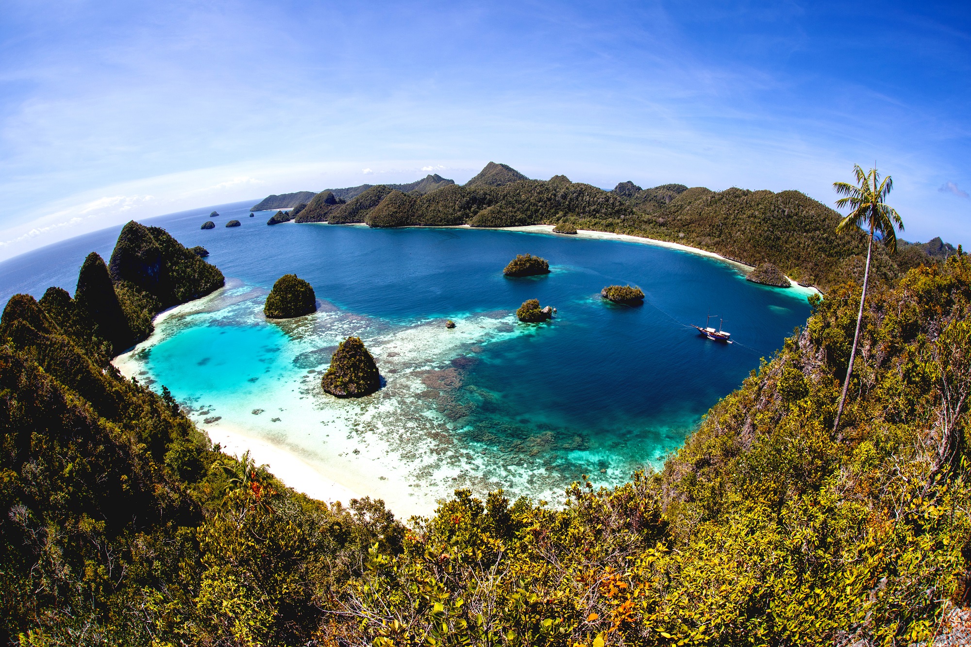 Erlebt die wundervolle Vielfalt von Indonesien  Urlaubsguru.at
