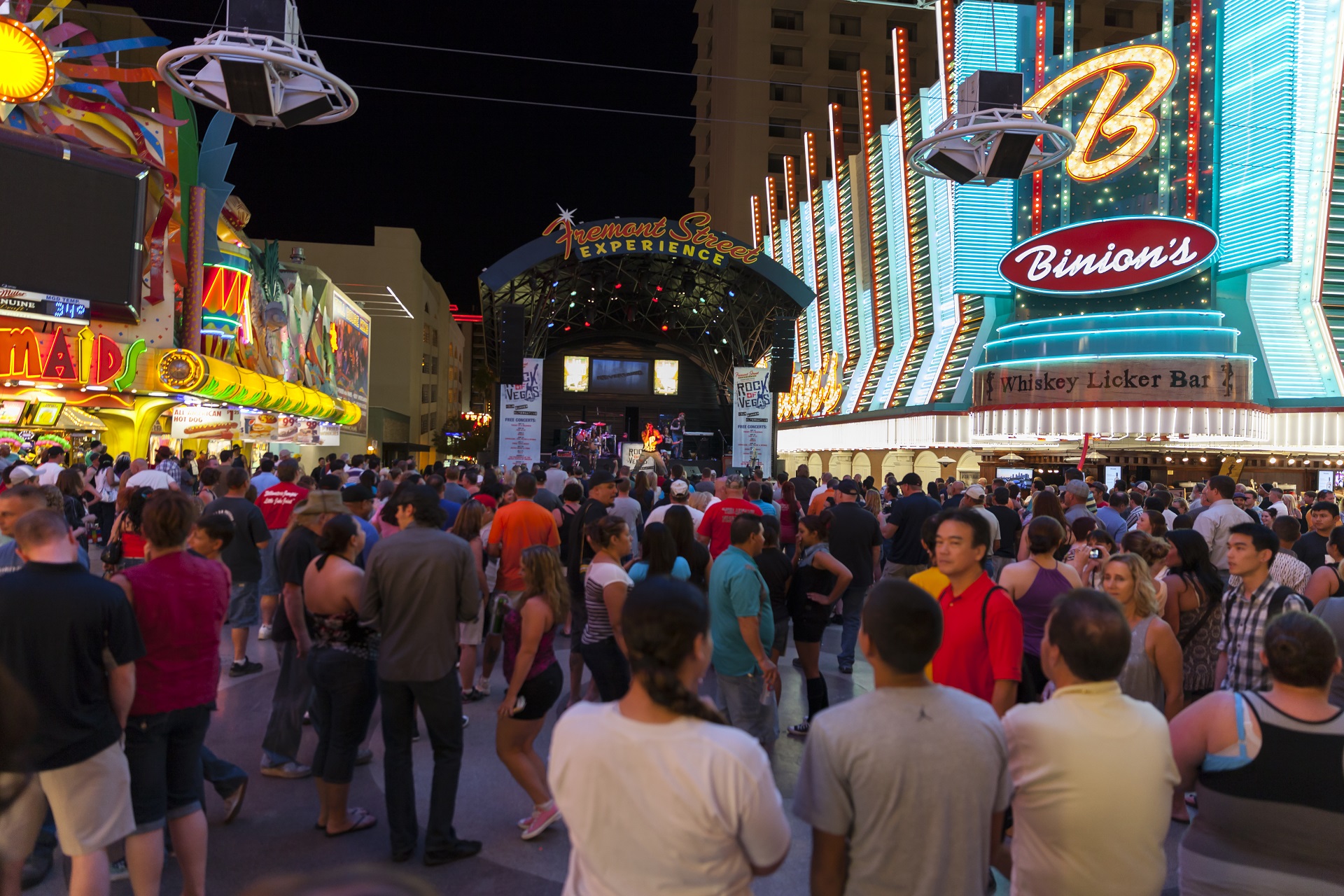 Fremont Street Experience in Las Vegas, Interview Nick, Dos and Don'ts in Las Vegas Fremont Street Experience in Las Vegas, Interview Nick, Dos and Don'ts in Las Vegas
