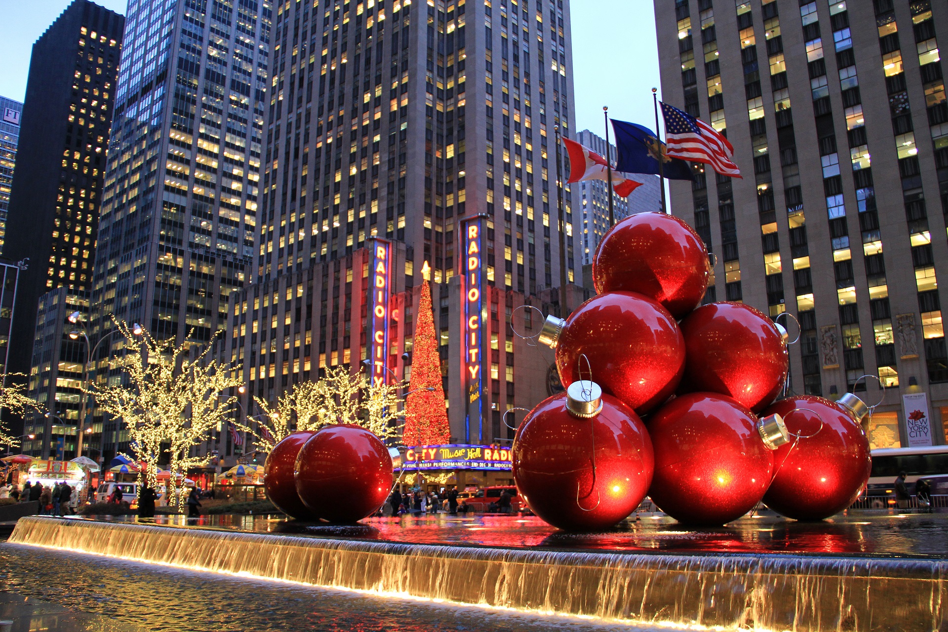 christmas shopping trips to new york