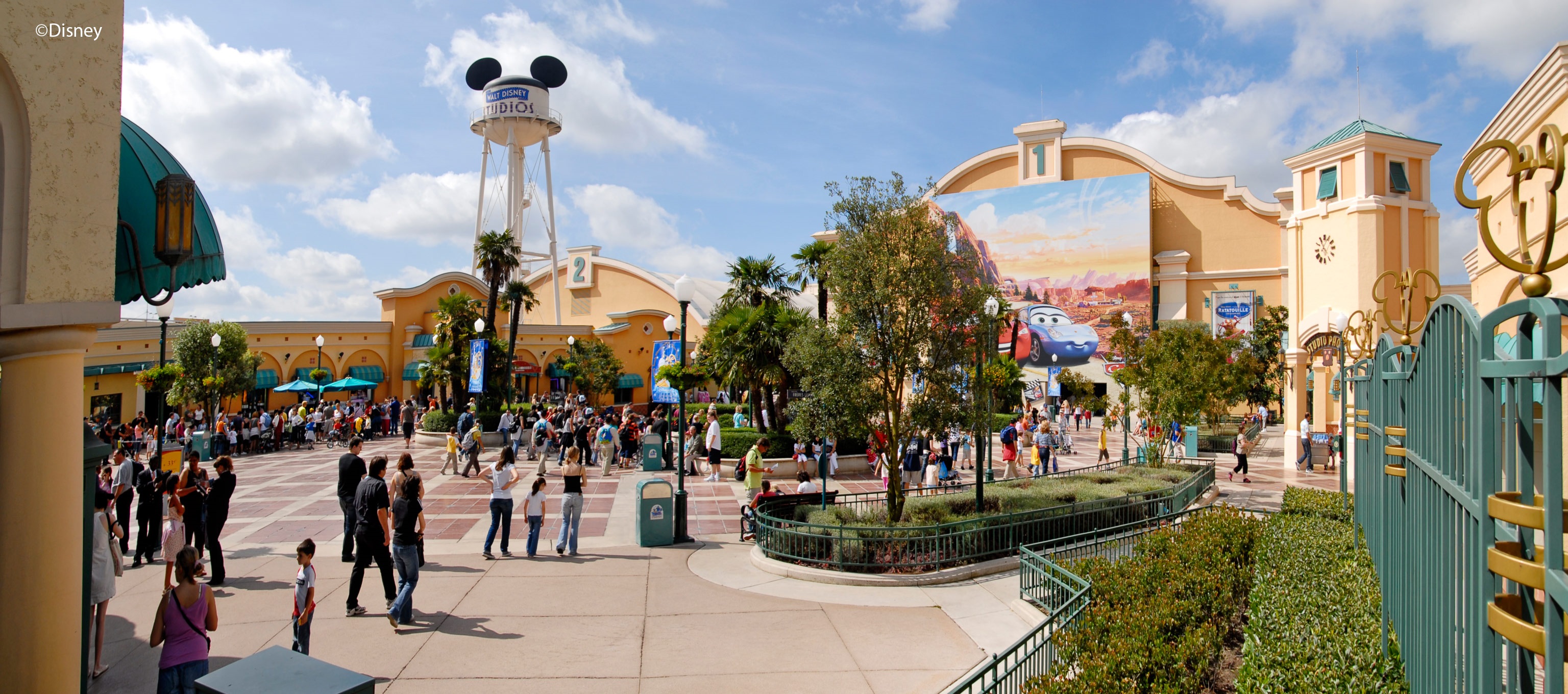 Was Kostet Ein Wochenende In Walt Disney Park Paris www.urlaubsguru.at