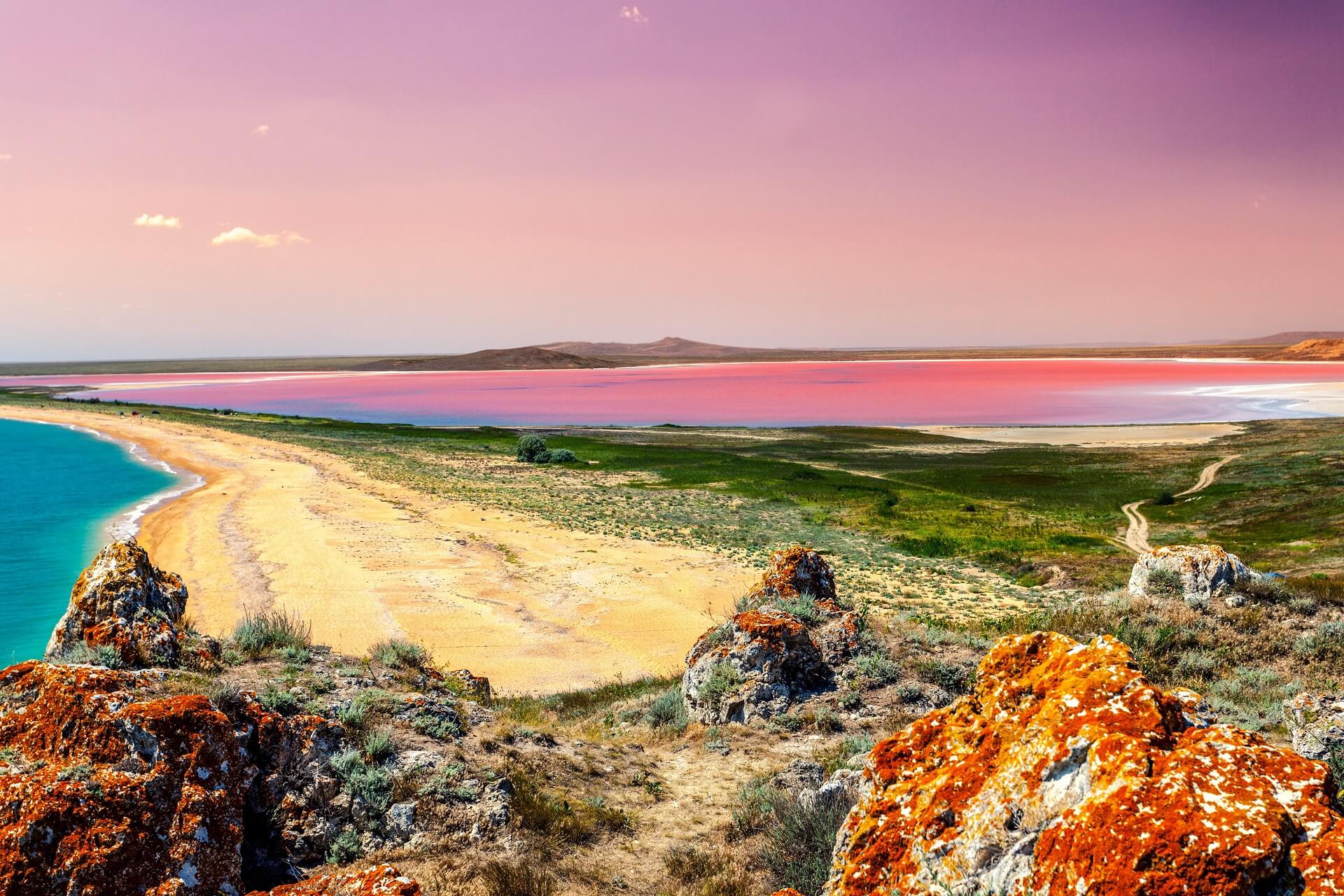der pinke Lake Hillier in Westaustralien