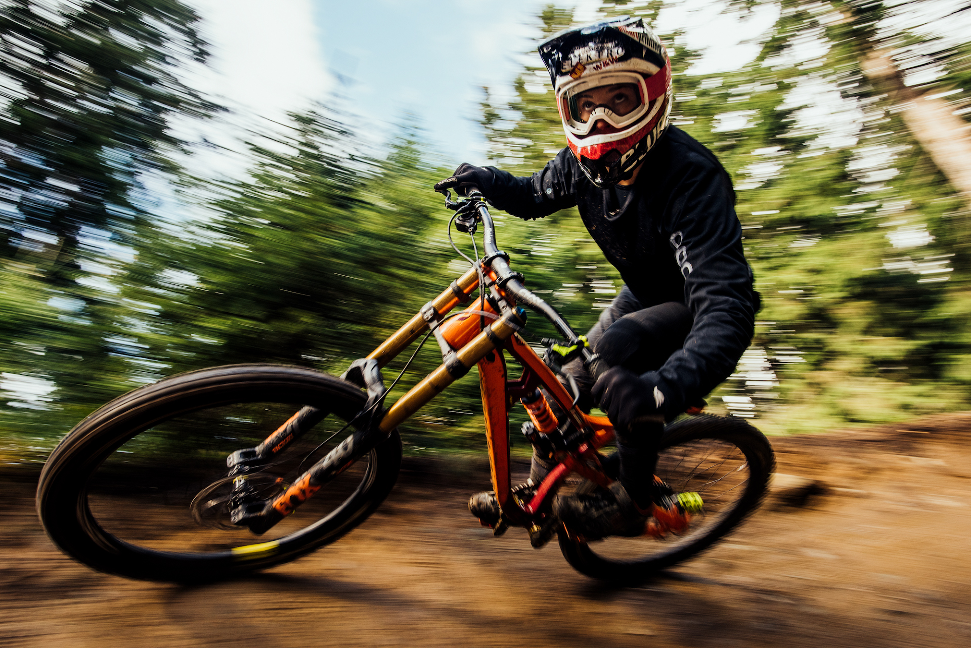 Ein Mountainbiker in Davos